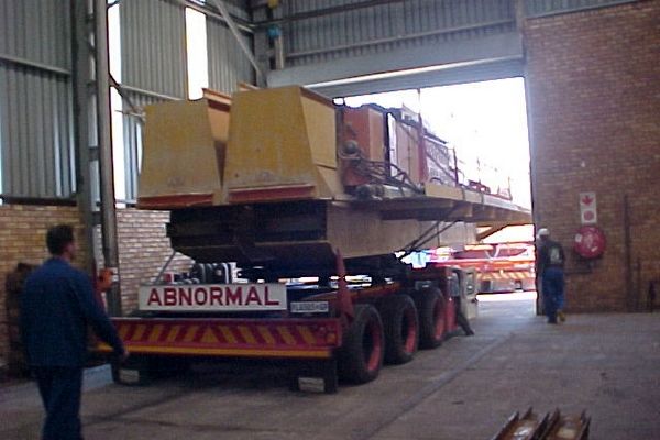 e-loading-of-100t-crane-girders-34A9F4EEE-4CE9-EB79-E292-DC125C8E369D.jpg